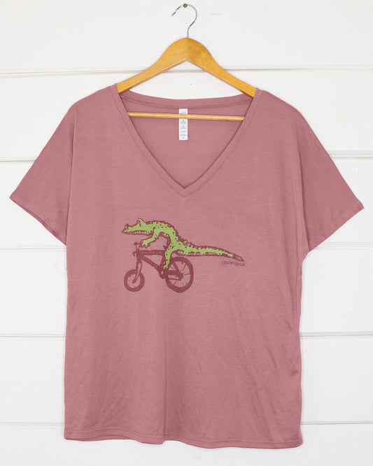 Crocodile Women's V-Neck T-Shirt Front