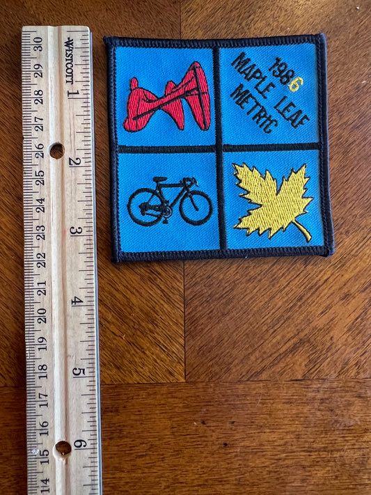 NOS 1986 maple leaf metric vintage patch